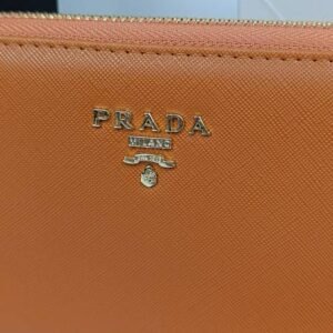 prada ladies wallet brown 1.jpg