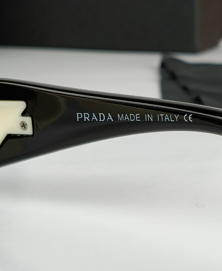 prada sunglasses black and white 6.jpg