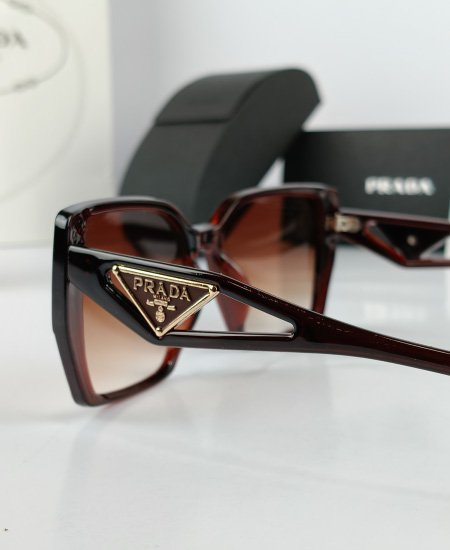 prada sunglasses brown oversize 3.jpg prada sunglasses brown oversize 3.jpg
