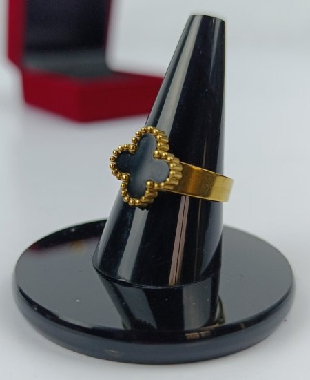 ring 0002 3.jpg