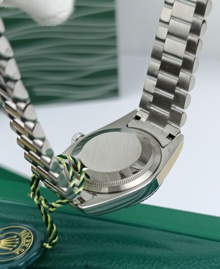 rolex day date green dail 228239 3.jpg