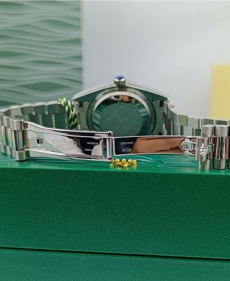 rolex day date green dail 228239 4.jpg
