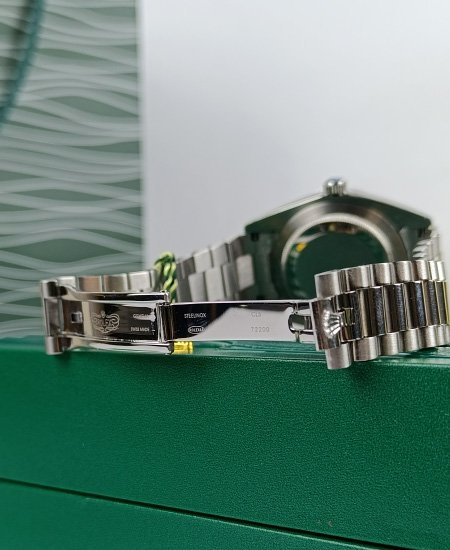 rolex day date ice blue baguette dial 228236 6.jpg