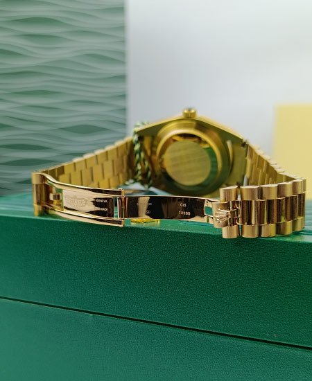 rolex yellow gold black dial 228238 5.jpg rolex yellow gold black dial 228238 5.jpg