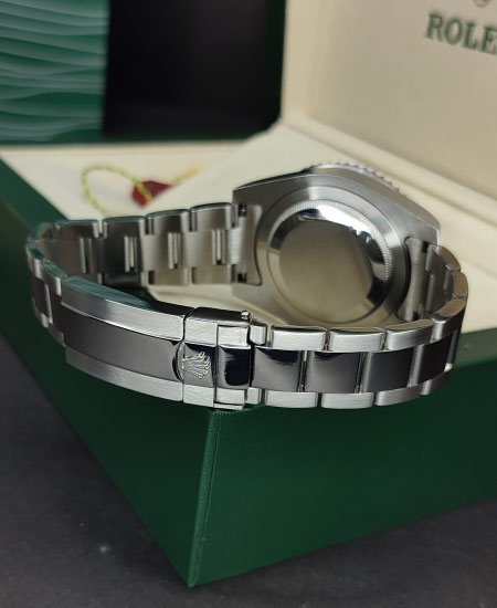 rolx oyster perpetual gmt master m126719blro 2.jpg