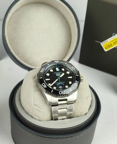 tag heuer aquaracer black 3d professional 300 wbp5110.ba0013 watches 2.jpg