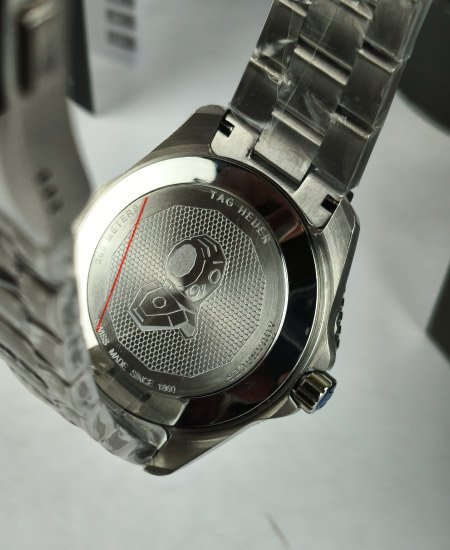 tag heuer aquaracer black 3d professional 300 wbp5110.ba0013 watches 6.jpg