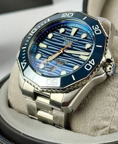 tag heuer aquaracer blue 3d professional 300 wbp5111.ba0013 watch 1 1.jpg