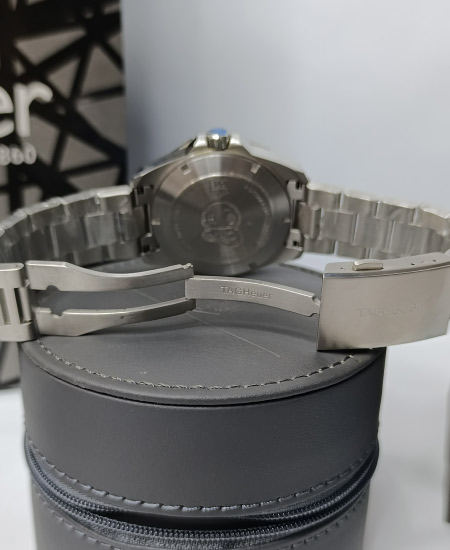 tag heuer aquaracer gmt with blue and black bezel way201t 3.jpg
