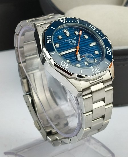 tag heuer aquaracer professional 300 wbp5111.ba0013 mens watches 3.jpg