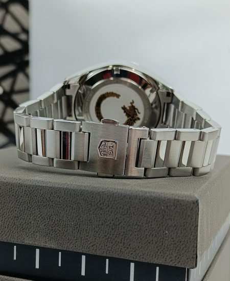 tag heuer carrera year of the dragon limited edition watch 3.jpg tag heuer carrera year of the dragon limited edition watch 3.jpg