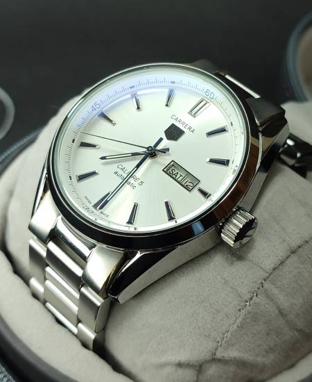 tg heuer carrera calibre 5 white dail 1 1.jpg