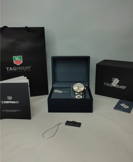 tg heuer carrera calibre 5 white dail 3.jpg