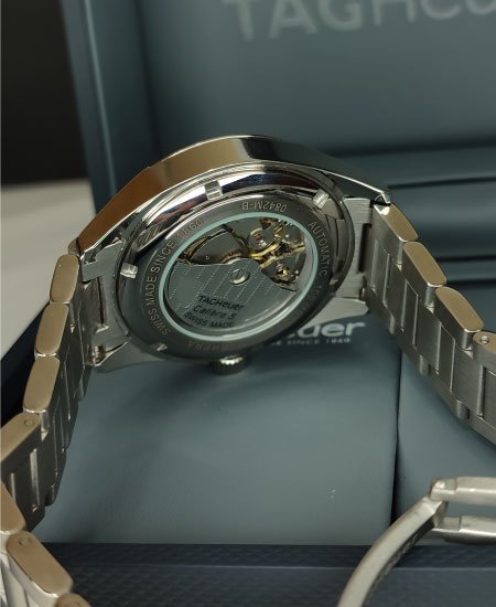 tg heuer carrera calibre 5 white dail 5.jpg