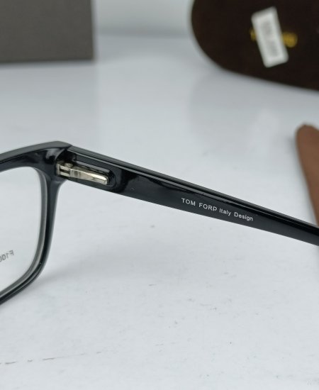 tom ford luxury eye sight frame tford02 2.jpg