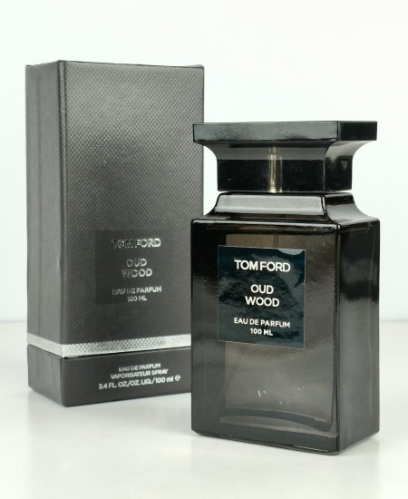 tom ford oud wood perfume in pakistan.jpg