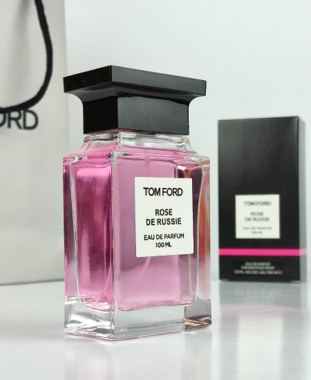 tom ford rose de russie perfume 1.jpg
