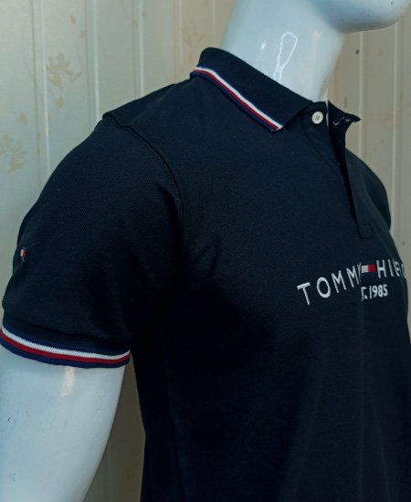 tomy hilfiger black polo shirt 4.jpg