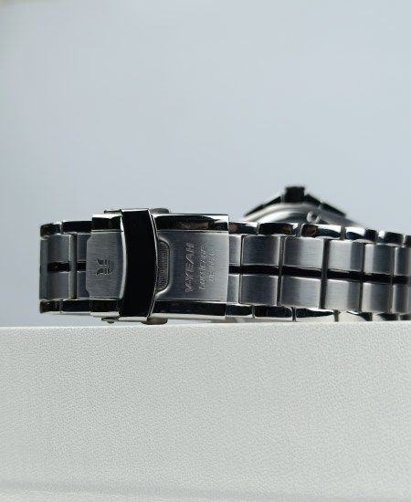 yeah mens watch black 008 3.jpg