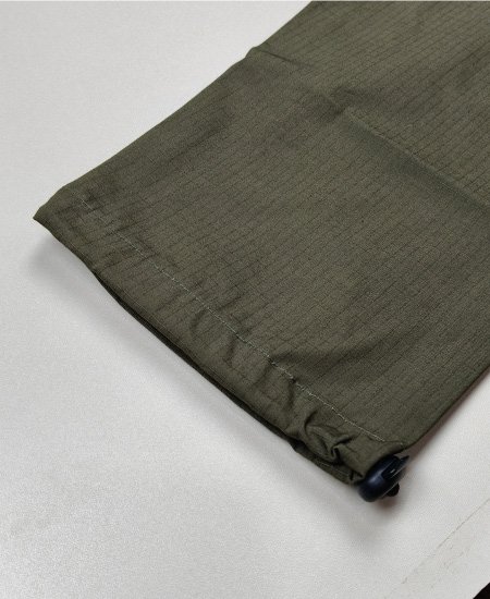 zara self green cargo pant.jpg