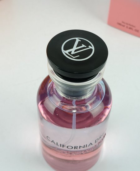 perfume1.jpg
