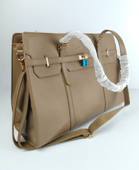 Handbags in Pakistan