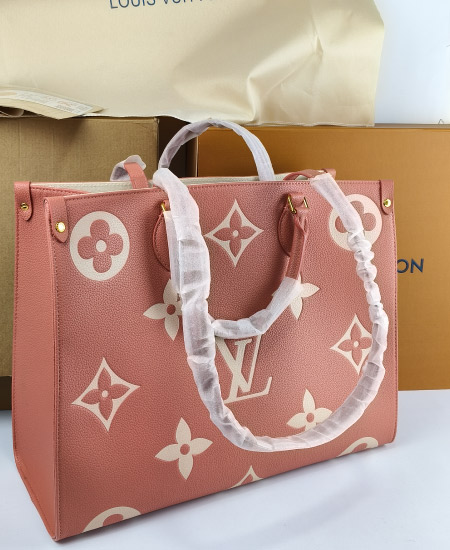 Handbags in Pakistan