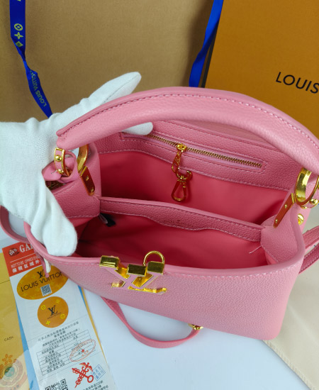 Ladies Handbags in Pakistan