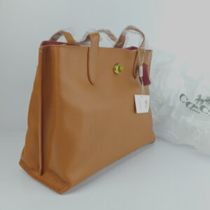 Shoulder Handbag in Pakistan
