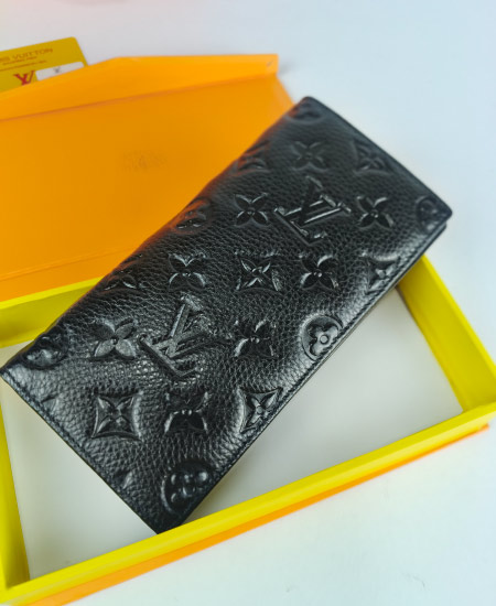 Best Mens Long Wallets in Pakistan