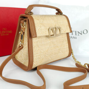Handbags in Pakistan